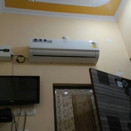 Hotel Ganga Vilas Colonelganj Εξωτερικό φωτογραφία